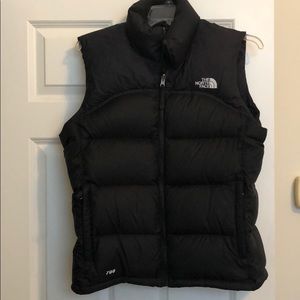 North Face 700 black Vest
